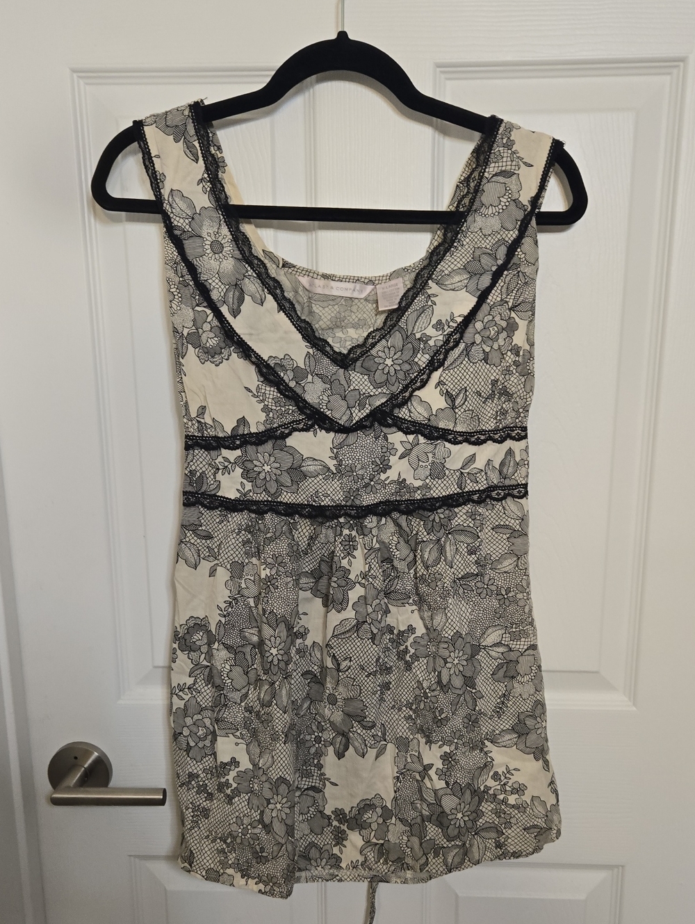 Black & Cream Floral Lace-Trim Mini Dress